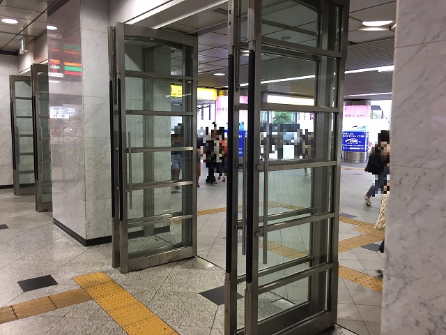 Jr大阪駅からヘップナビオへの行き方 写真でくわしくガイド 関西olsen