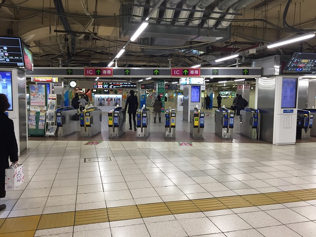 東梅田駅 谷町線 から阪神梅田駅 東口 への行き方 アクセスの方法 写真でくわしくガイド 関西olsen